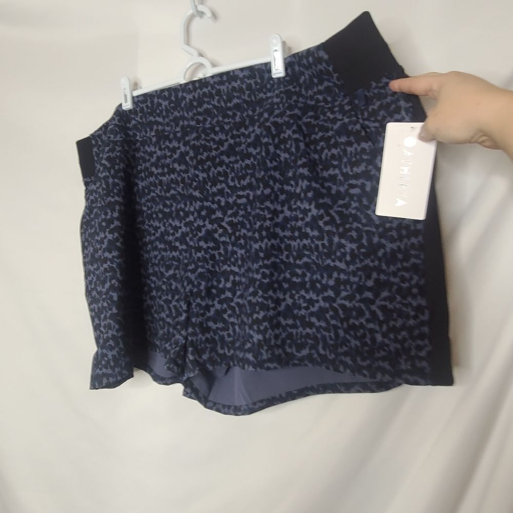 Athleta Brooklyn Printed Shorts Animal Print Athletic‎ Short NWT